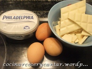 Tarta japonesa de tres ingredientes. (Huevos, chocolate blanco y crema de queso).